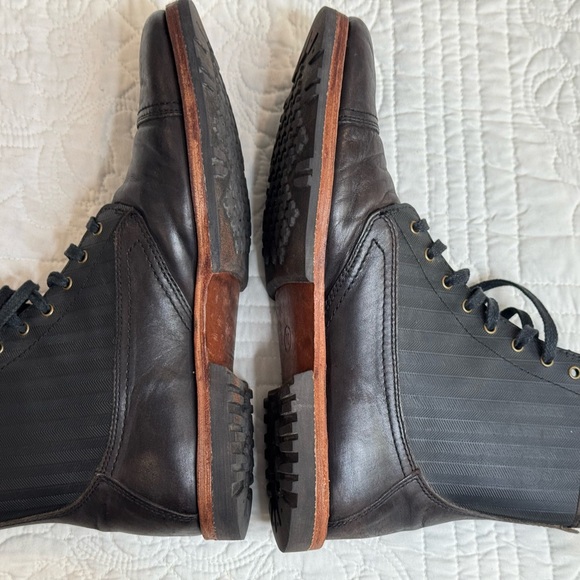 Timberland Black Leather Boots - Picture 2 of 9